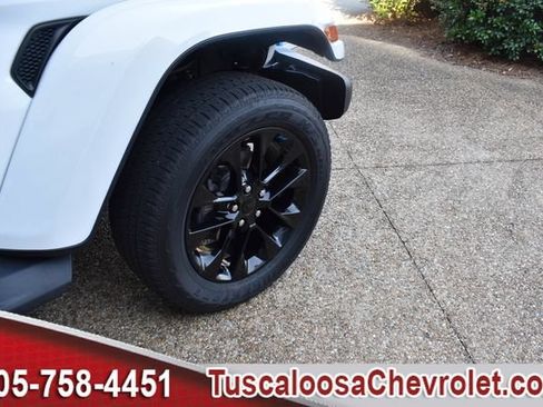Used 2023 Jeep Wrangler Unlimited Sahara w/ Cold Weather Group AWD/4WD image 15