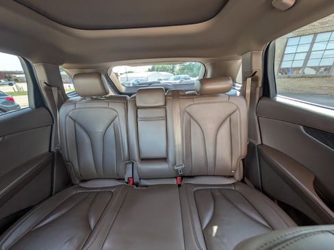 Used 2018 Lincoln MKX Reserve w/ Lincoln MKX Climate Package AWD/4WD image 27