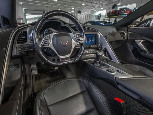 Used 2017 Chevrolet Corvette Z06 w/ Z07 Performance Package RWD image 23