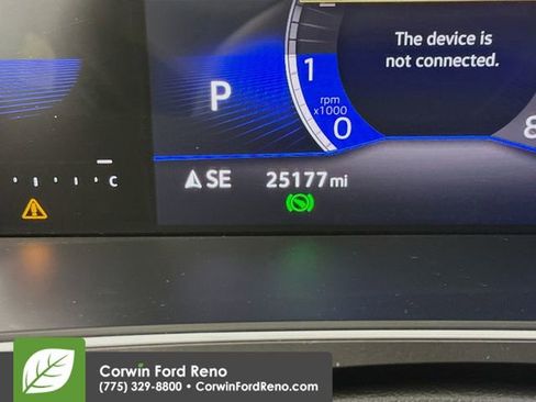 Used 2024 Volkswagen Tiguan SE image 12