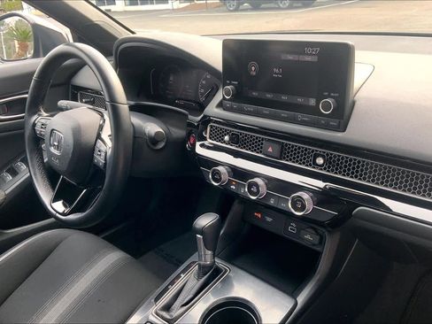 Used 2023 Honda Civic Sport image 32