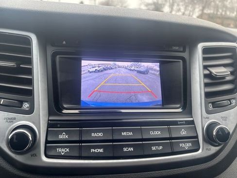 Used 2016 Hyundai Tucson SE w/ Option Group 02 image 19