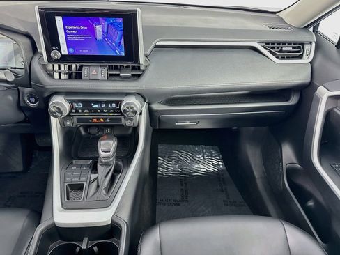 Used 2025 Toyota RAV4 XLE Premium AWD/4WD image 30