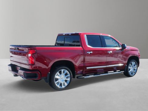 Used 2026 Chevrolet Silverado 1500 High Country w/ Technology Package AWD/4WD image 4