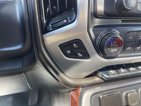 Used 2018 GMC Sierra 1500 SLT AWD/4WD image 29