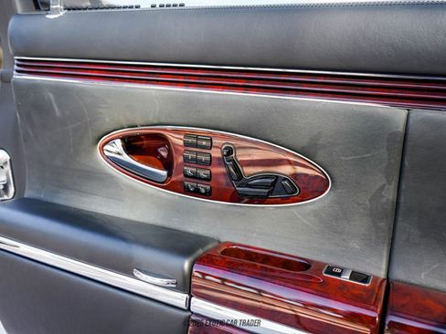 Used 2009 Maybach 62 image 87