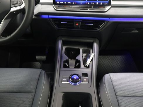 New 2025 Volkswagen Tiguan SE image 20
