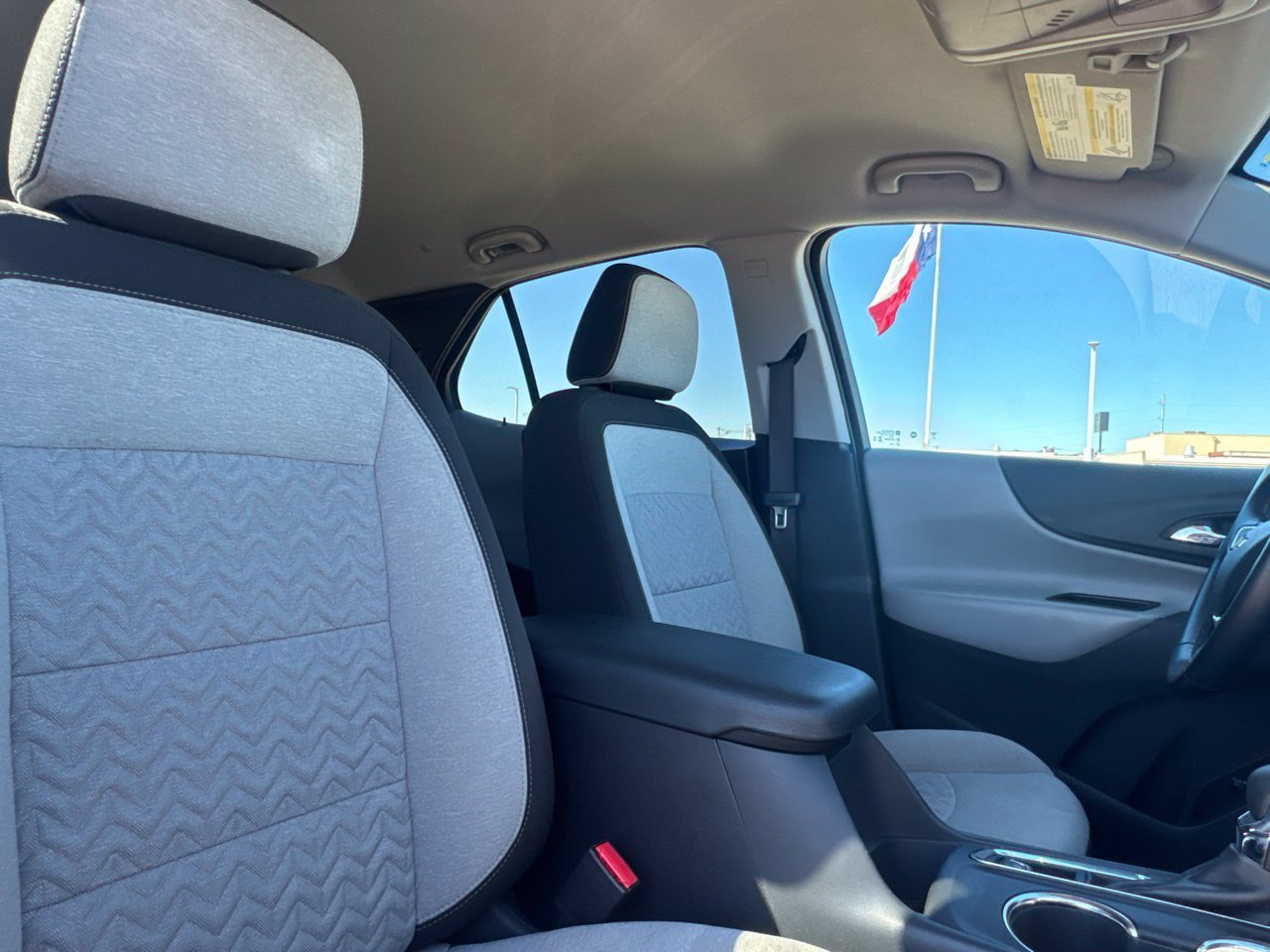 Used 2024 Chevrolet Equinox LT AWD/4WD image 30