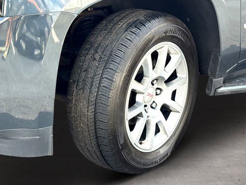 Used 2020 GMC Yukon Denali w/ Open Road Package image 21