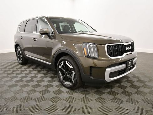 Certified 2025 Kia Telluride EX X-Line AWD/4WD image 10
