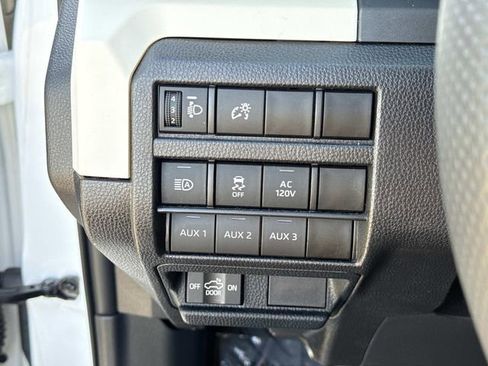 Used 2024 Toyota Tacoma TRD Sport w/ TRD Sport Upgrade Package AWD/4WD image 27