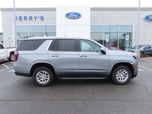 Used 2025 Chevrolet Tahoe LT image 4
