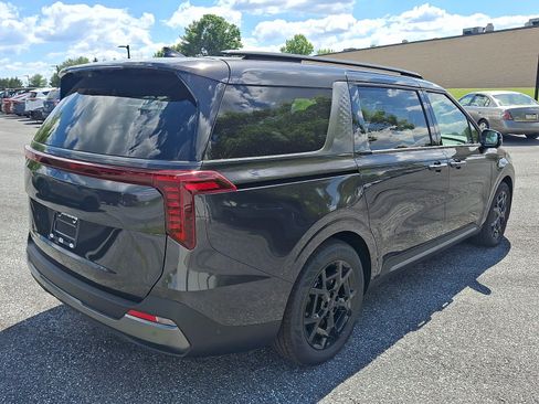 New 2026 Kia Carnival SX Prestige FWD image 3