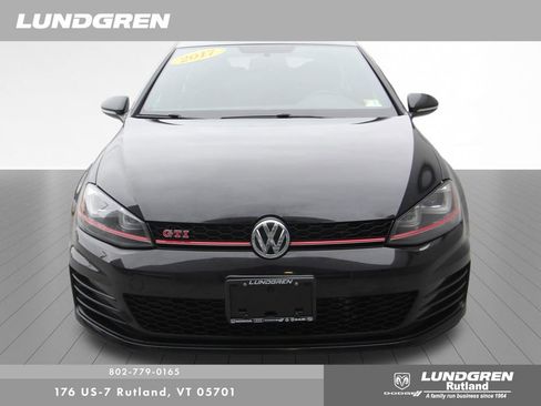 Used 2017 Volkswagen Golf 4-Door image 40