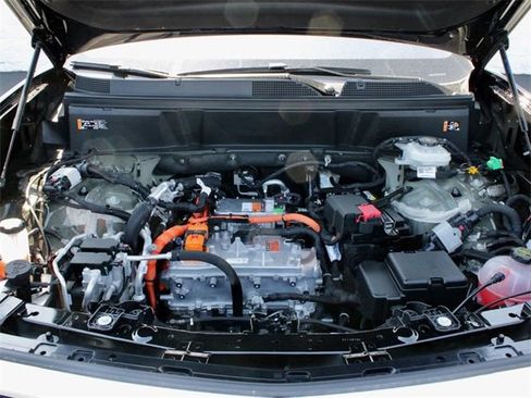 New 2026 Cadillac Vistiq Luxury w/ LPO, Floor Liner Package image 10