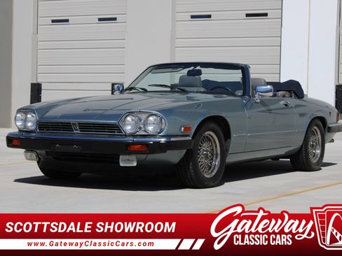 Used 1990 Jaguar XJS V12 Convertible image 2