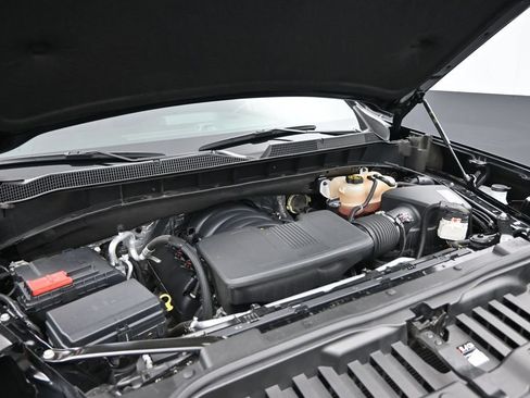 Used 2021 Chevrolet Silverado 1500 LT AWD/4WD image 4