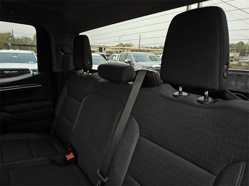 Used 2022 Chevrolet Silverado 1500 LT image 27