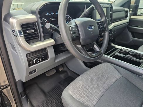 Used 2024 Ford F250 XLT w/ FX4 Off-Road Package AWD/4WD image 24