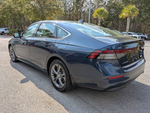 Used 2023 Honda Accord EX image 6