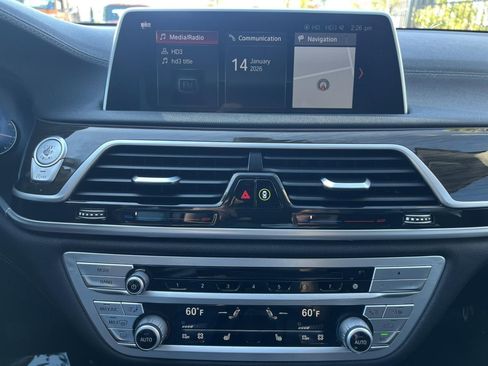 Used 2019 BMW 740i xDrive image 16
