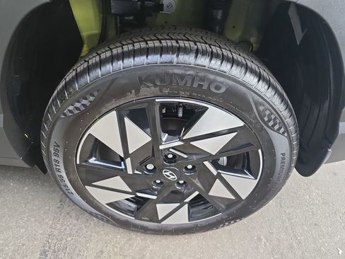 Used 2025 Hyundai Kona SEL AWD/4WD image 31