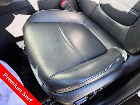 Used 2021 Toyota RAV4 XLE Premium FWD image 17