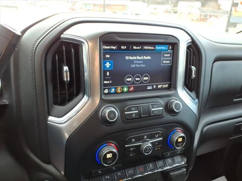 Used 2019 Chevrolet Silverado 1500 LT Trail Boss image 17