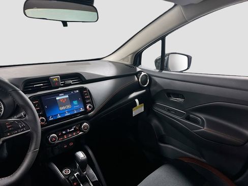 New 2025 Nissan Versa SR w/ Trunk Package image 21