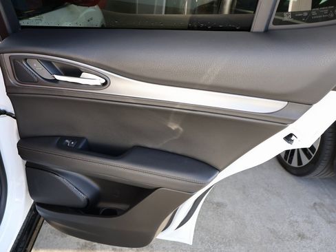New 2025 Alfa Romeo Stelvio Sprint w/ Veloce Package image 17