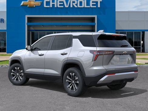 New 2027 Chevrolet Equinox LT w/ Convenience Package II FWD image 3
