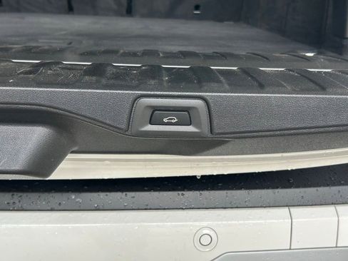 Used 2026 BMW X5 xDrive40i w/ Premium Package AWD/4WD image 38