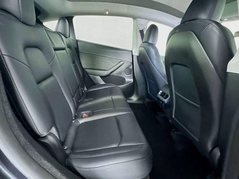 Used 2024 Tesla Model Y Long Range image 22
