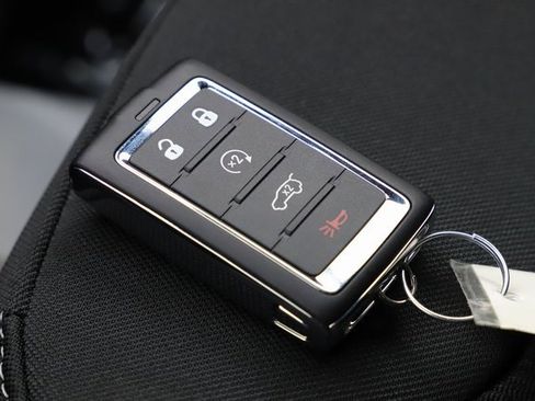 New 2025 Jeep Grand Cherokee 4WD image 33