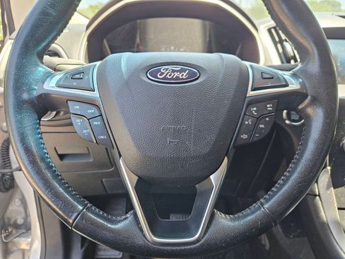 Used 2017 Ford Edge SEL w/ Equipment Group 201A FWD image 24