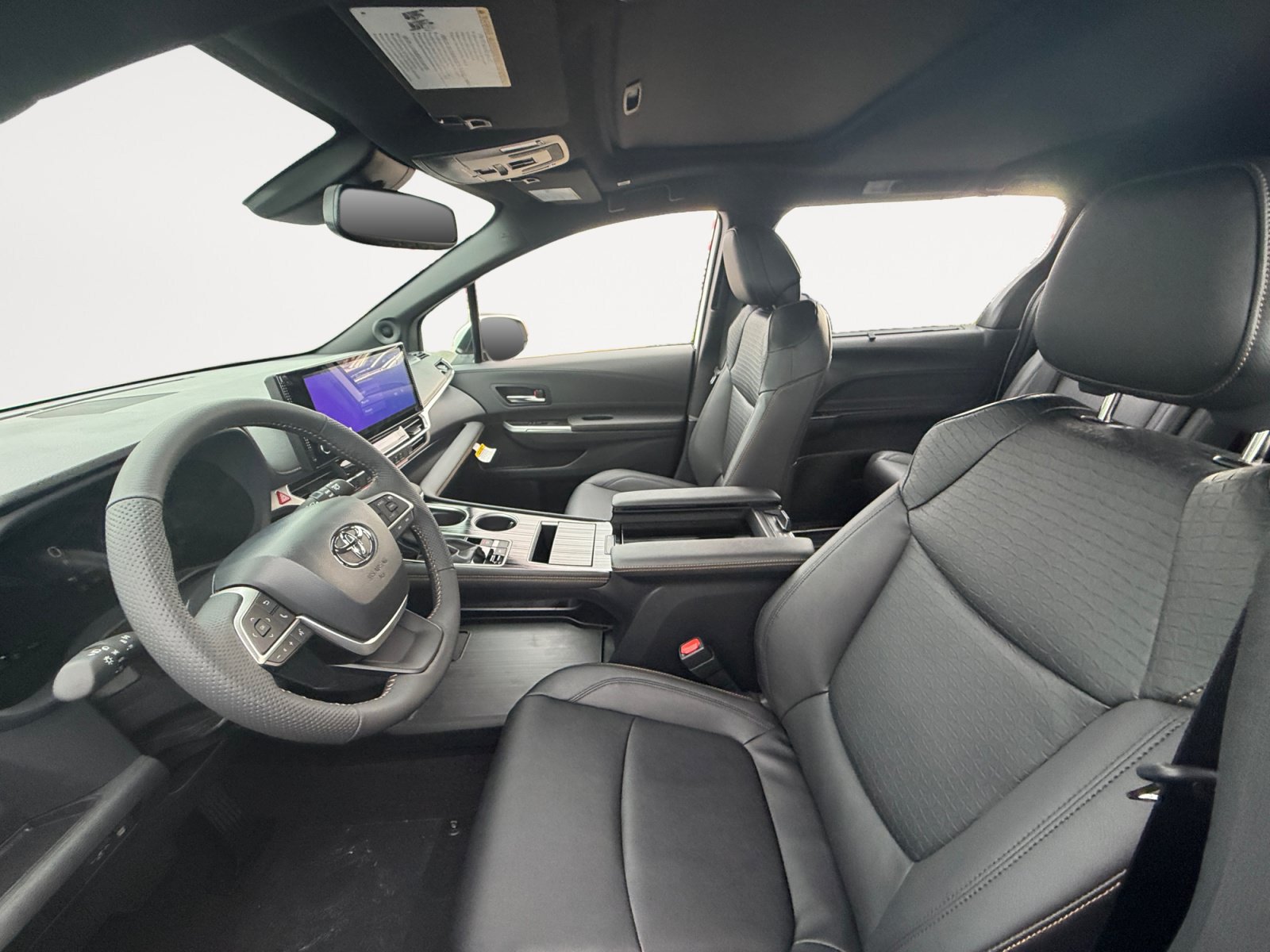 New 2026 Toyota Sienna XLE Woodland Edition AWD/4WD image 9