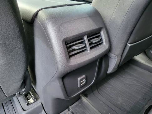 Used 2022 GMC Terrain SLE w/ LPO, Floor Liner Package FWD image 30