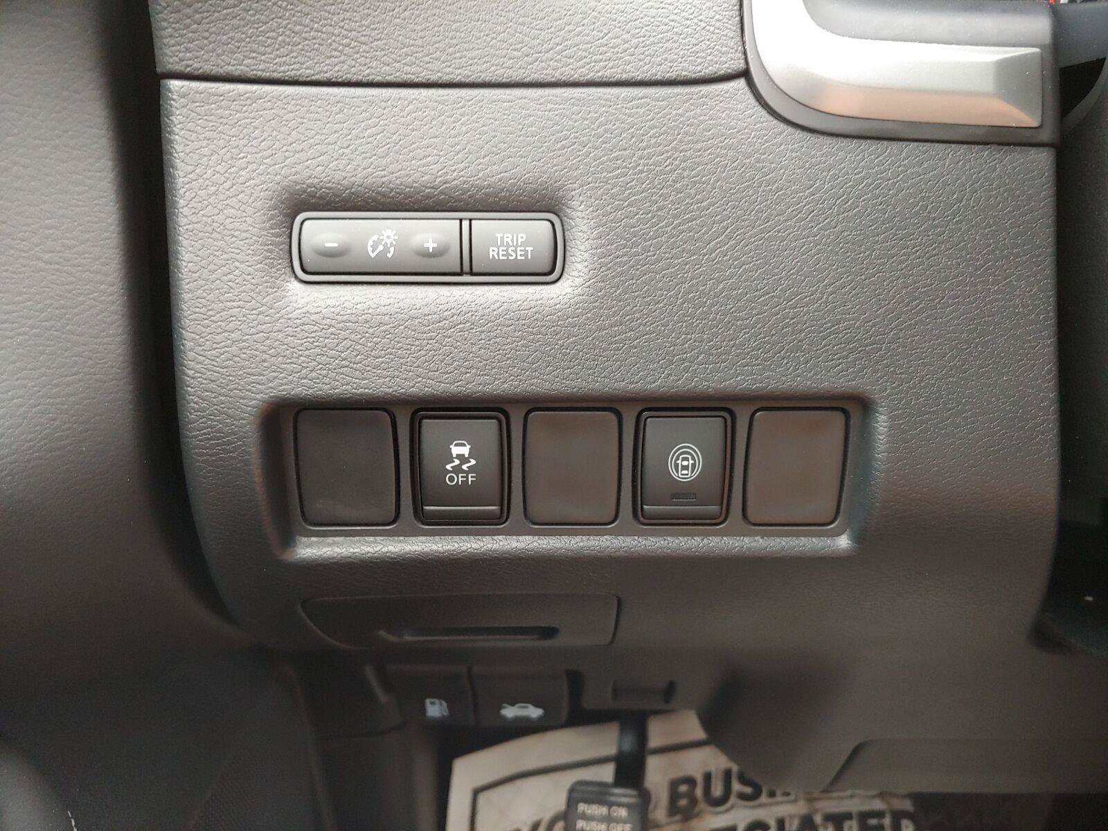 Used 2023 Nissan Murano SV AWD/4WD image 17