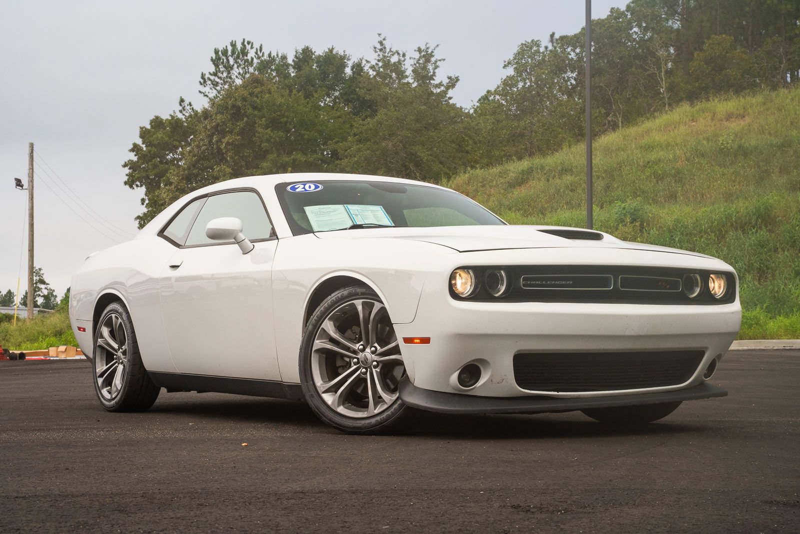 Used 2020 Dodge Challenger R/T RWD image 1
