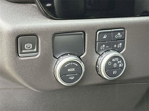 Used 2024 GMC Sierra 1500 SLT w/ SLT Premium Plus Package image 17