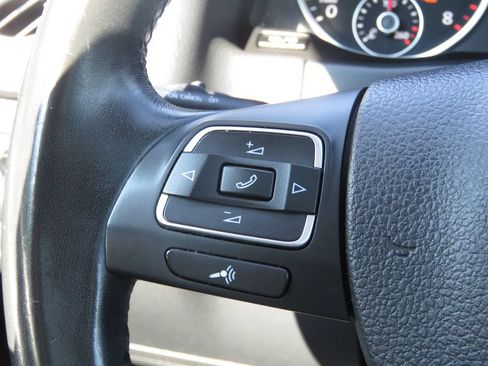 Used 2017 Volkswagen Tiguan Sport AWD/4WD image 21