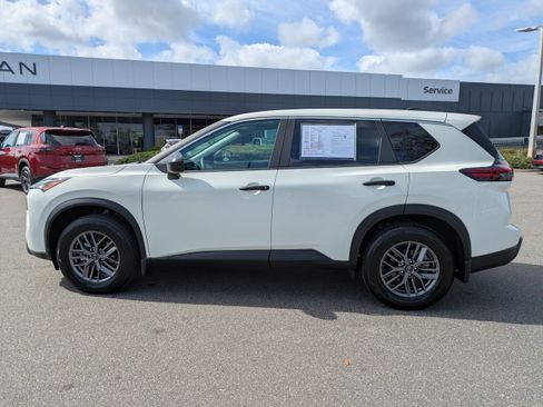 Certified 2024 Nissan Rogue S image 7