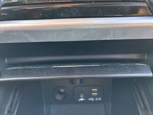 Used 2019 Subaru Outback 2.5i Touring w/ Popular Package #3A image 21