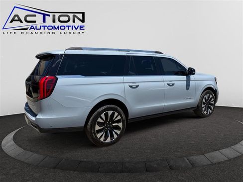 Used 2025 Ford Expedition Max Platinum w/ Driver's Package AWD/4WD image 8