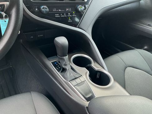 Used 2024 Toyota Camry LE FWD image 12