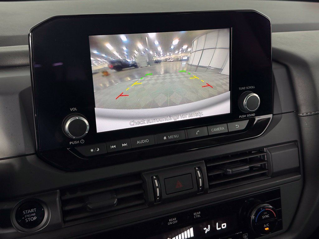 Used 2025 Nissan Pathfinder S FWD image 18