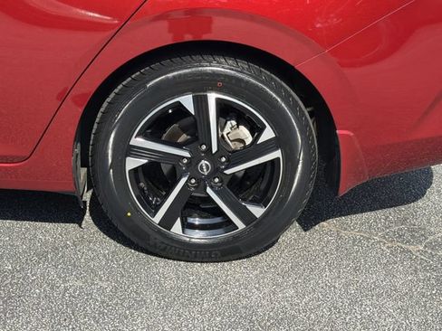 Used 2025 Nissan Sentra SV FWD image 13