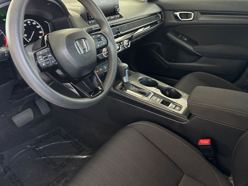 Used 2025 Honda Civic LX image 4