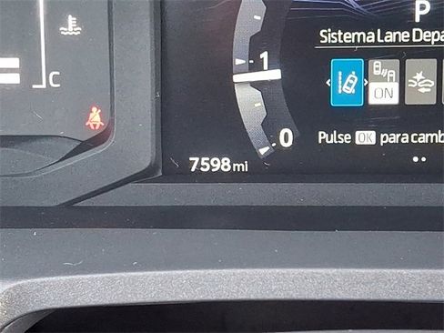 Used 2025 Toyota Tacoma SR image 19