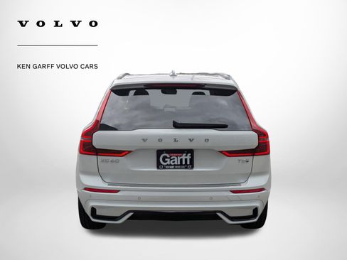 New 2026 Volvo XC60 T8 Ultra w/ Protection Package Premier AWD/4WD image 4